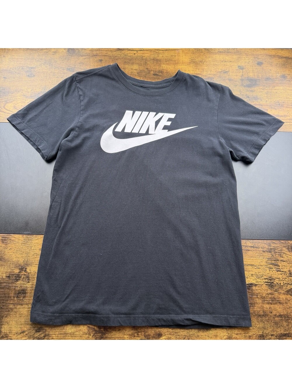 Nike The Nike Tee Men’s Small Black T-Shirt Swoosh Logo Short Sleeve Cotton